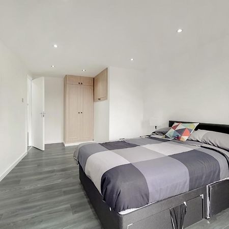 Lovely 4 Bed Apartment Perfect For Families! 伦敦 外观 照片